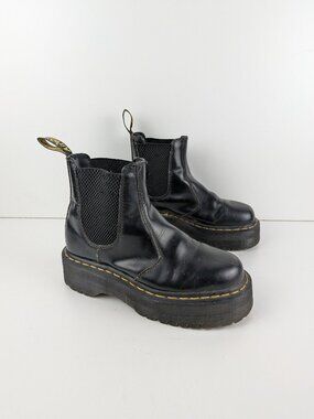 Dr. Doc Martens 2976 Chelsea Boots Womens Size 6 Black Leather Pull On Ankle